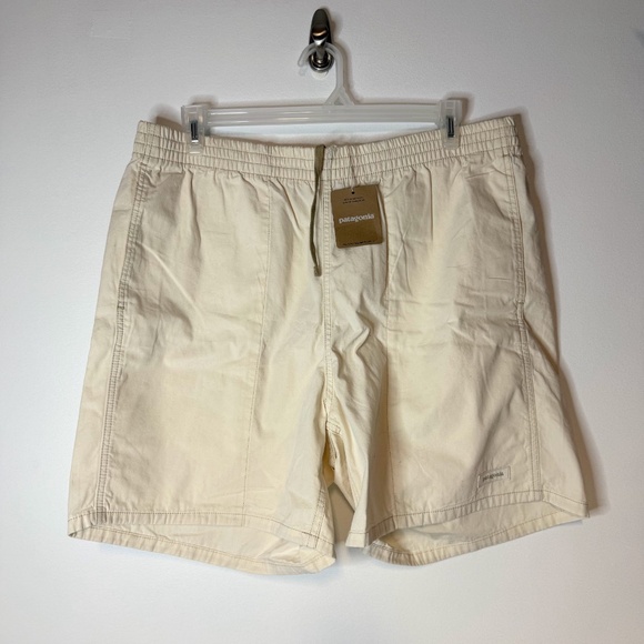New With Tags Patagonia Shorts Yellow Undyed Natural Funhoggers - Picture 1 of 6